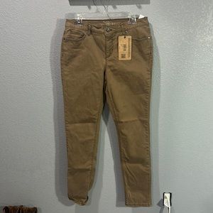 NWT Ruff Hewn color skinny jeans